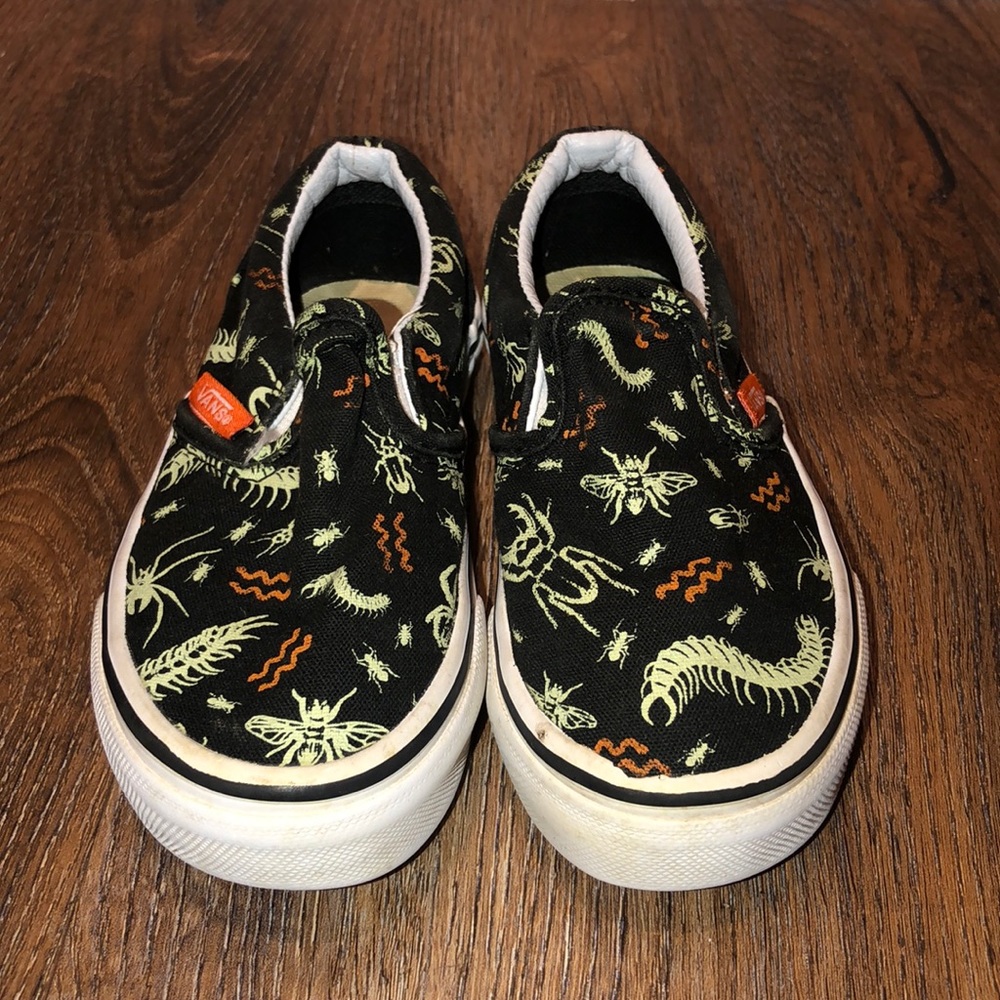 10.5 kids vans